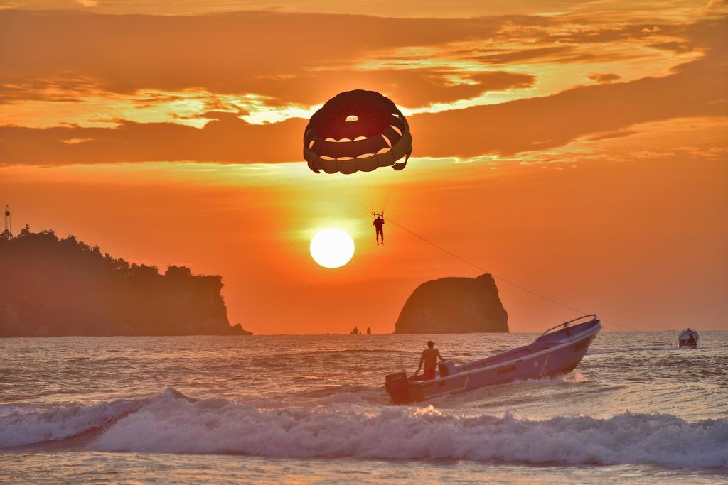 Hotel La Barca Atacames Ngoại thất bức ảnh